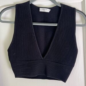 Babaton Black Ribbed V-Neck crop top